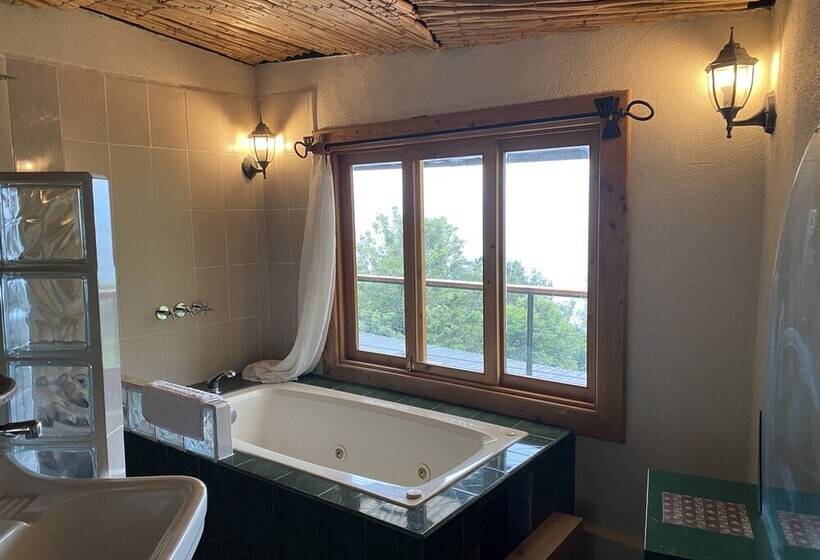 اتاق لوکس یک تخته, Jenna S River Bed & Breakfast