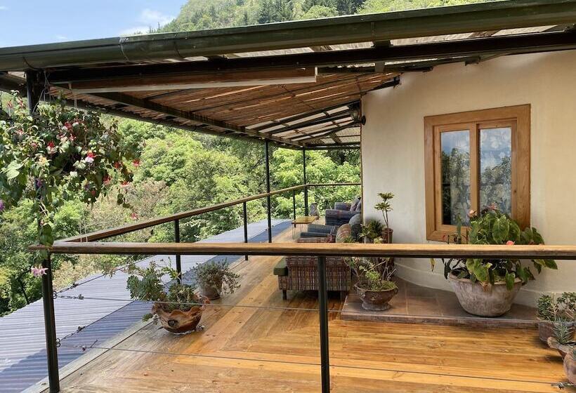 اتاق لوکس یک تخته, Jenna S River Bed & Breakfast