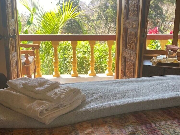 اتاق لوکس یک تخته, Jenna S River Bed & Breakfast