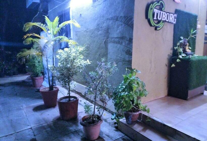 디럭스 룸, Colva Beach Xaviers Guest House