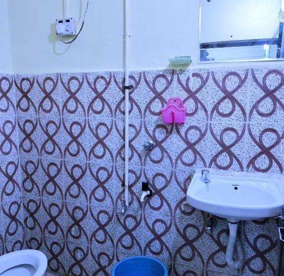 디럭스 룸, Colva Beach Xaviers Guest House