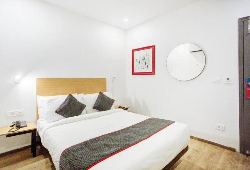 트리플 클래식 룸, Super Townhouse Townhouse Atal Chowk Indirapuram Ghaziabad