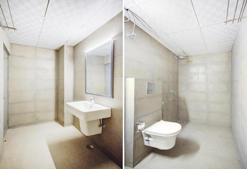 트리플 클래식 룸, Super Townhouse Townhouse Atal Chowk Indirapuram Ghaziabad