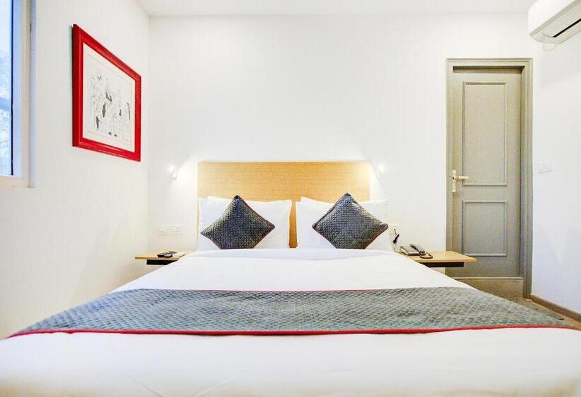 트리플 클래식 룸, Super Townhouse Townhouse Atal Chowk Indirapuram Ghaziabad