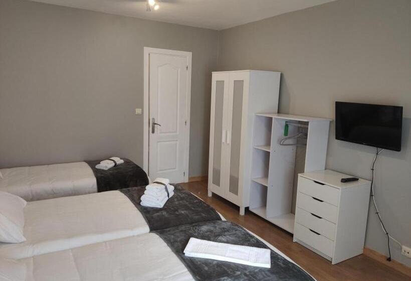 غرفة قياسية ثلاثية, Ecorooms Scq Estación