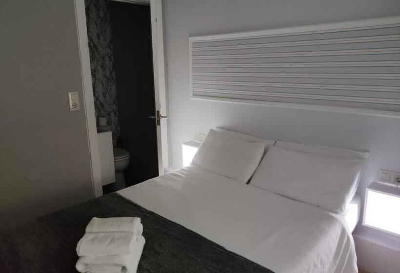 غرفة إقتصادية, Ecorooms Scq Estación