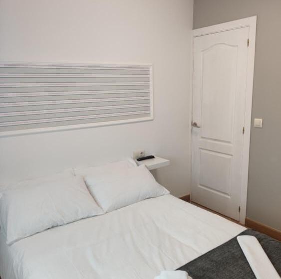 غرفة إقتصادية, Ecorooms Scq Estación