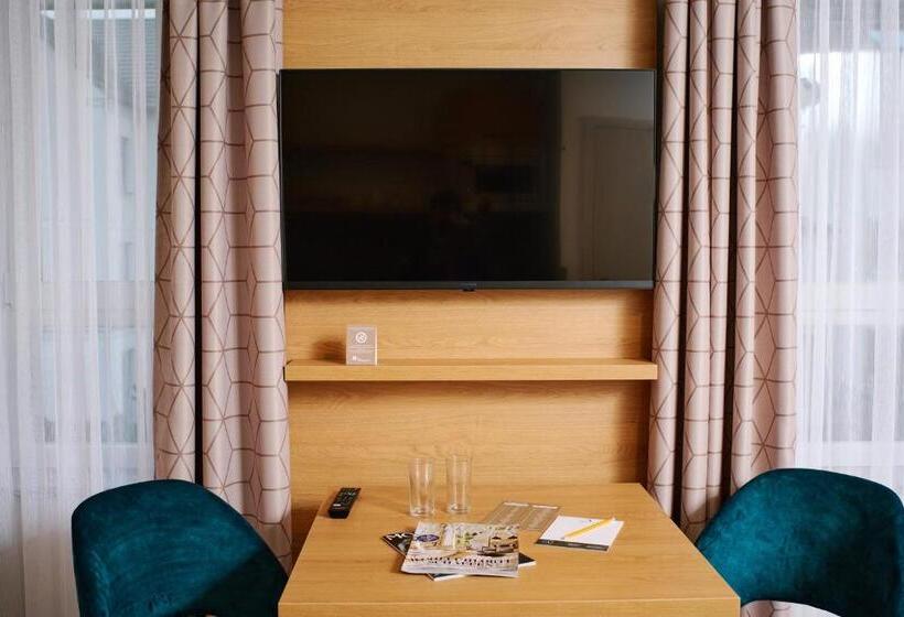 إستوديو قياسى, Schneider Apartment Allersberg