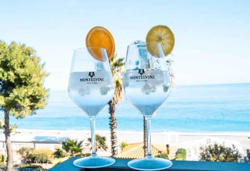 اتاق لوکس با چشم‌انداز دریا, Taormina Hotel Calipso