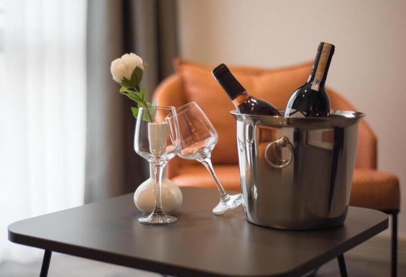 Номер Стандарт с Террасой, Dovv Hotel Busıness