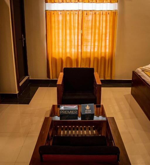豪华家庭房间, Faiz Residency
