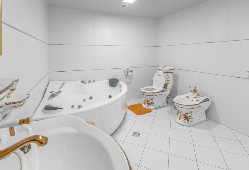 آپارتمان لوکس 1 خوابه, Oydinplaza