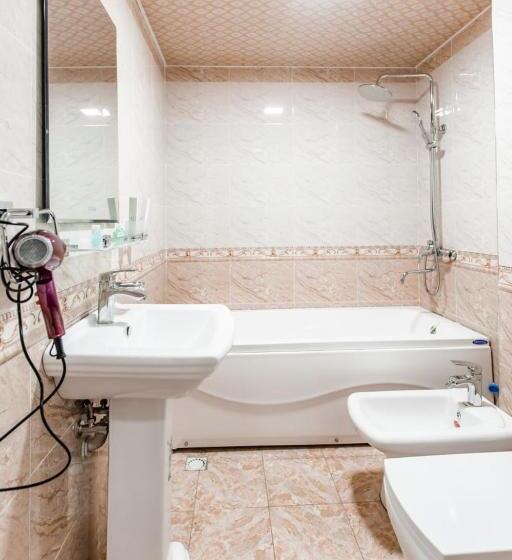 اتاق استاندارد, Oydinplaza