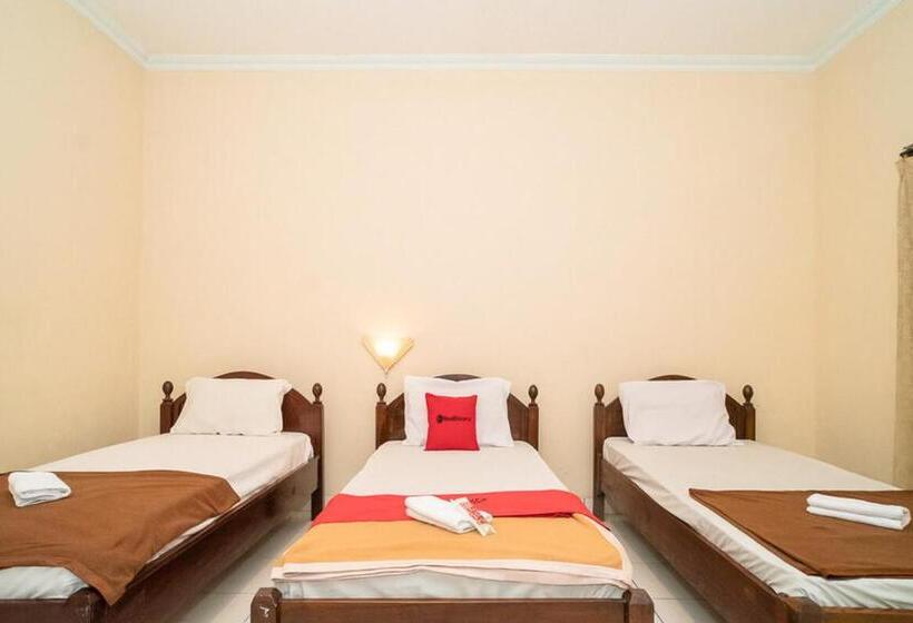 Номер Стандарт Трехместный, Reddoorz Near Kampus 3 Uty Yogyakarta