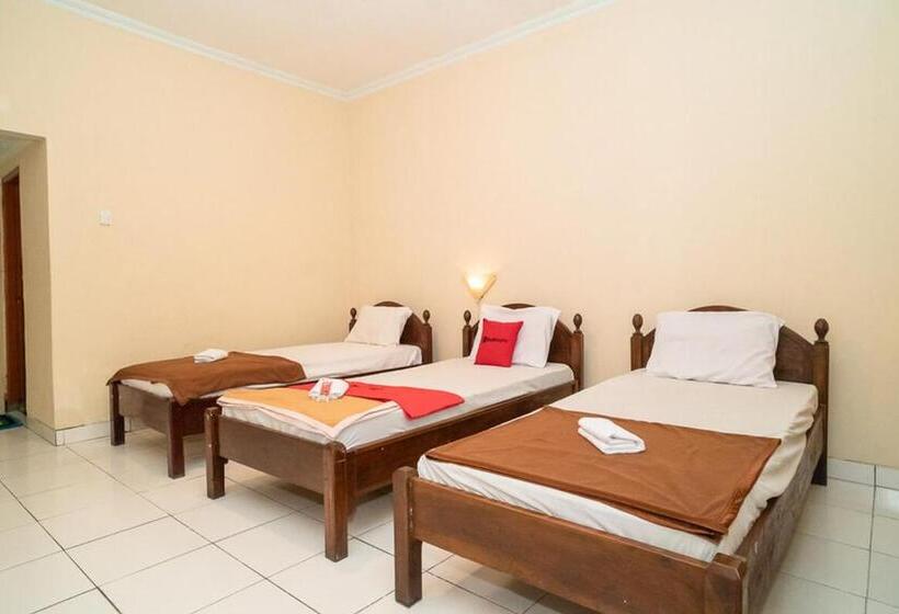 Номер Стандарт Трехместный, Reddoorz Near Kampus 3 Uty Yogyakarta