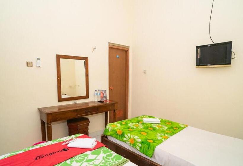Номер Стандарт, Reddoorz Near Kampus 3 Uty Yogyakarta