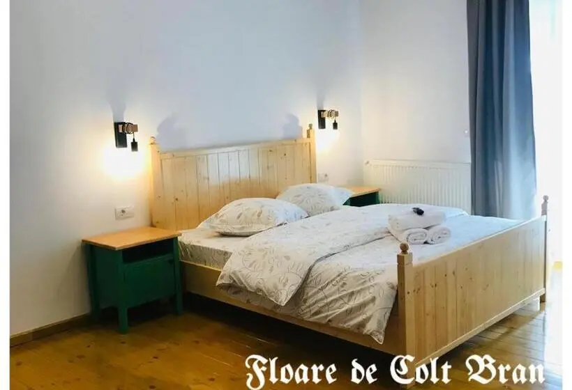 اتاق استاندارد با بالکن, Floare De Colț Bran