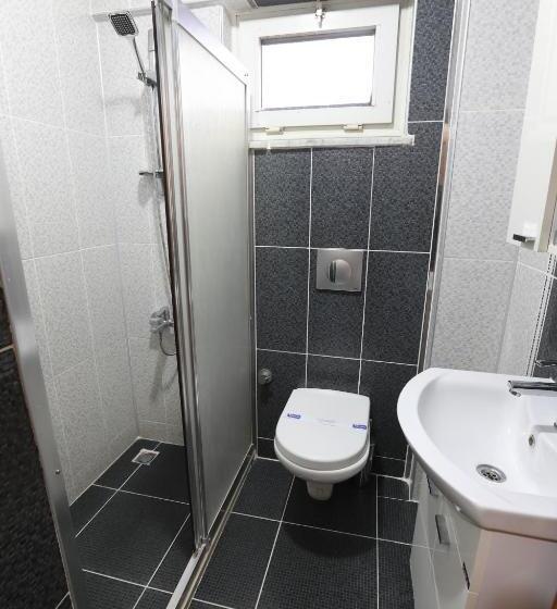 家庭套房, Luna Piena