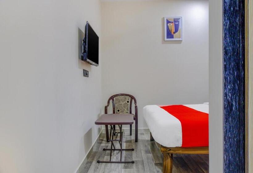 اتاق استاندارد, Oyo 79075 Safal Rooms