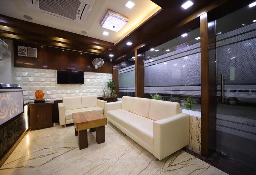 اتاق لوکس خانوادگی, Royal Phoenix