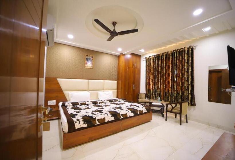 اتاق استاندارد, Royal Phoenix