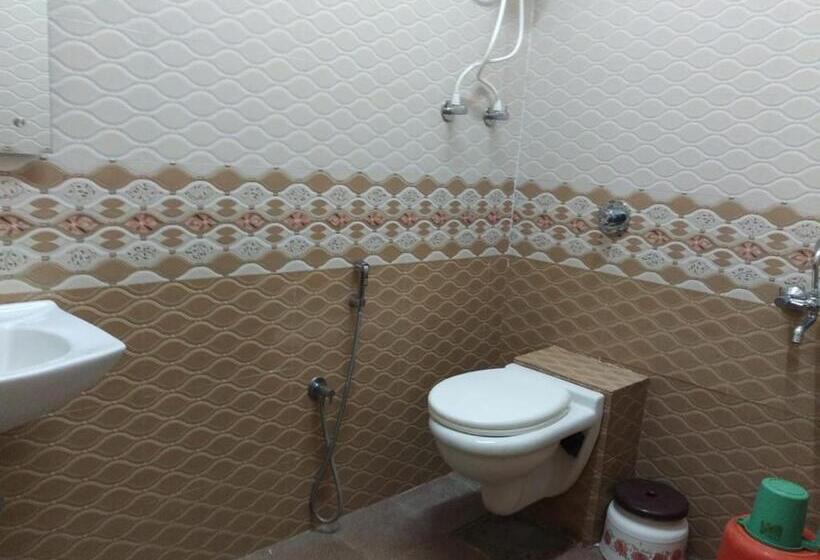 חדר דלוקס, Staymaker Srinivasa Residency