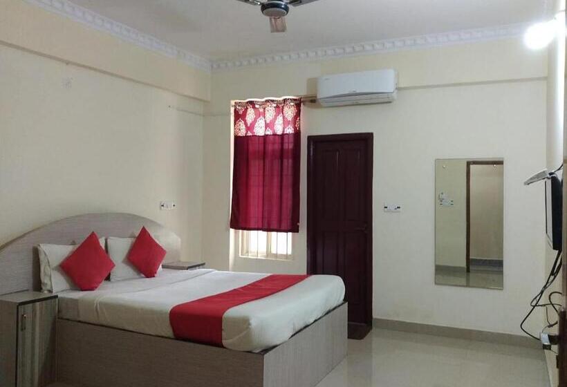 חדר דלוקס, Staymaker Srinivasa Residency