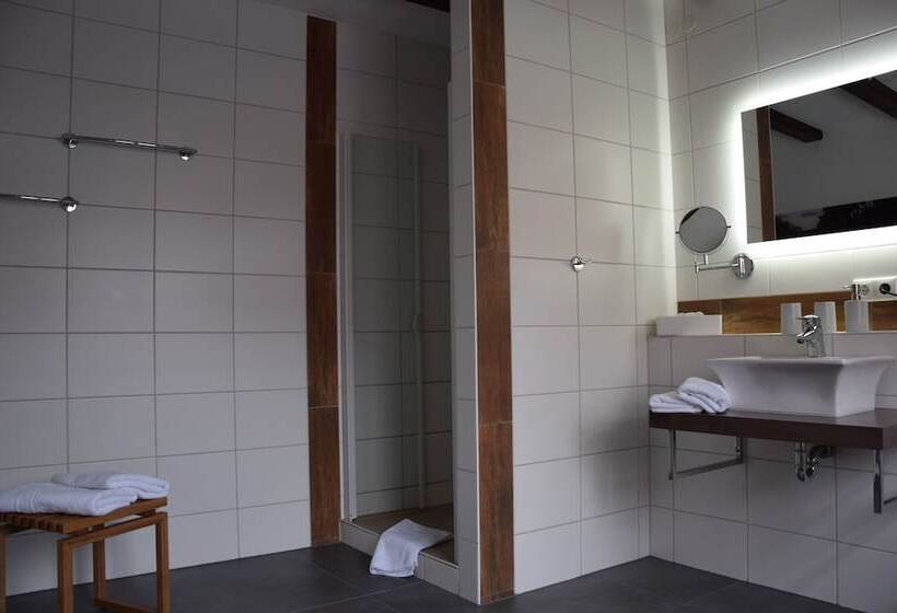 Номер Стандарт, Weingut Manuel Sauer