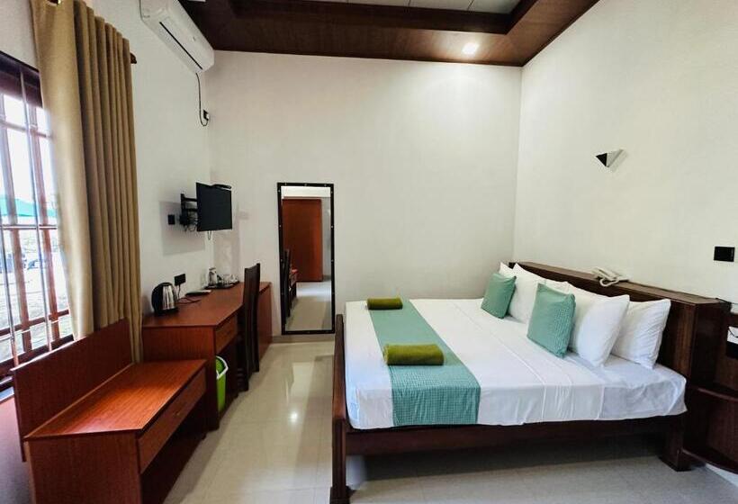 スタンダードルーム, Moi Ella By Dbi