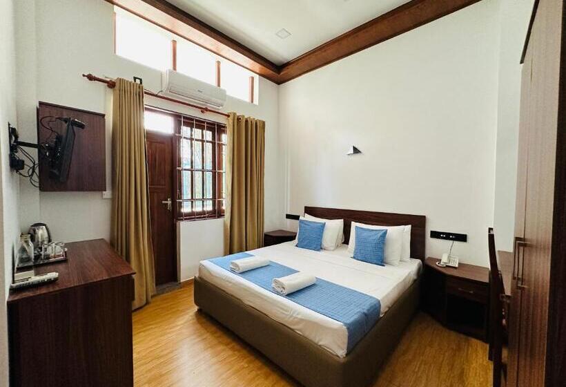 スタンダードルーム, Moi Ella By Dbi