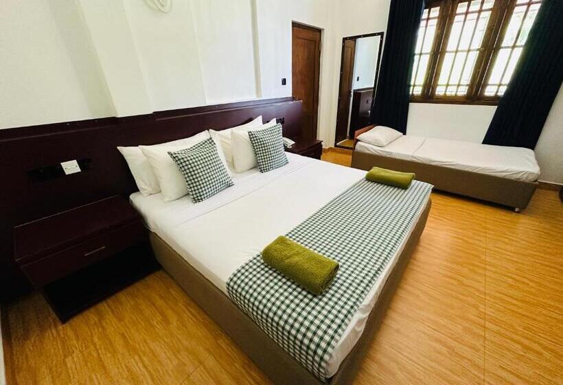 デラックストリプルルーム, Moi Ella By Dbi