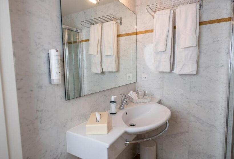 Номер Стандарт, Romantik Hotel De L Ours