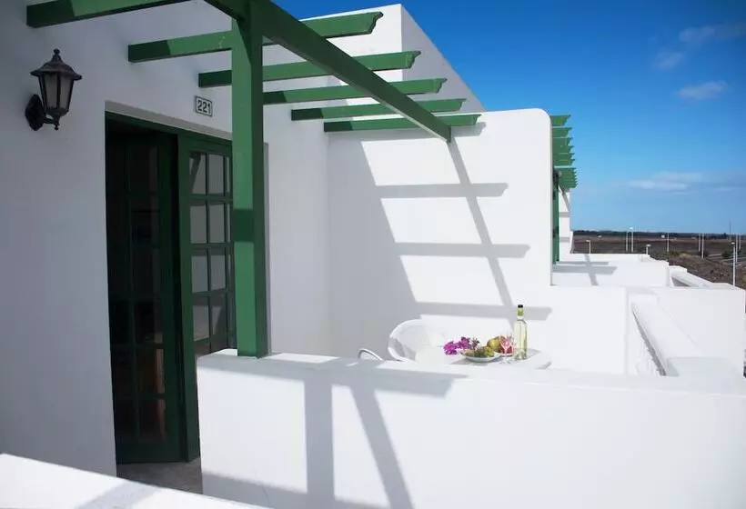 آپارتمان 1 خوابه با بالکن, Apartamentos Tisalaya