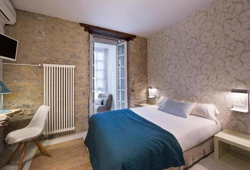 غرفة قياسية, La Casa De Los Arquillos