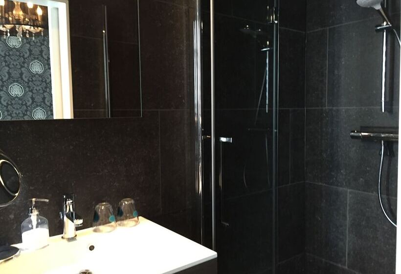 컴포트 룸, B&b Montenakerhof