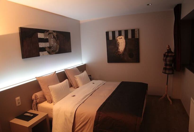 行政房间, Callecanes