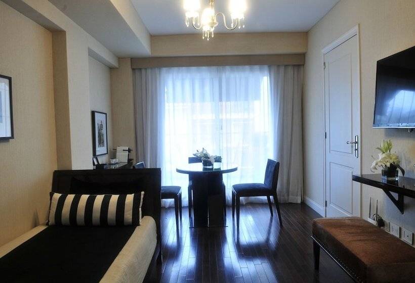 سوییت لوکس, Casasur Recoleta