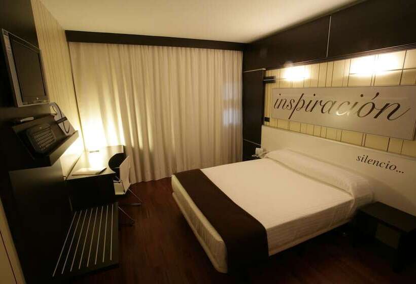 Номер Стандарт, Europa