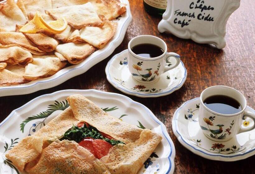 اتاق خانوادگی, Hanoi Street