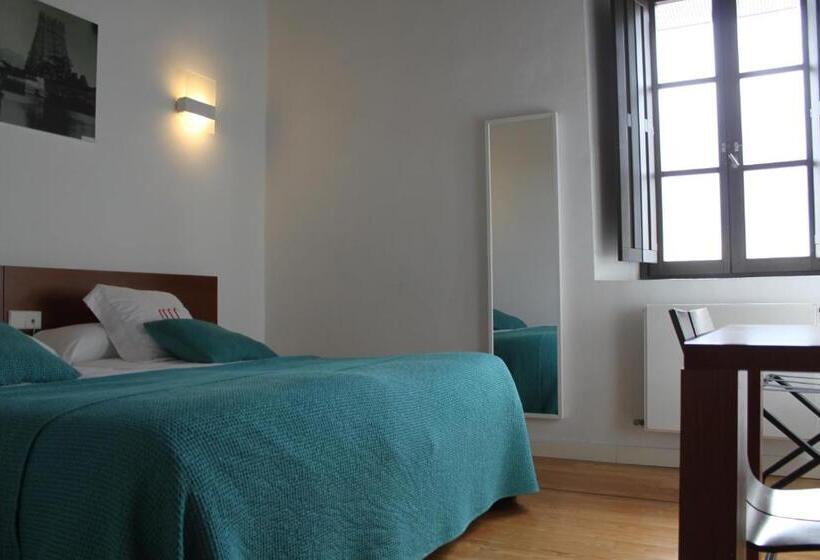 家庭间, Hospederia De Alesves