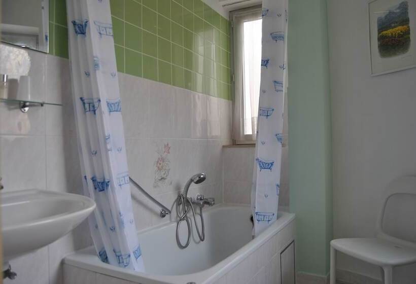 컴포트 룸, Hôtel Passerelle Liège