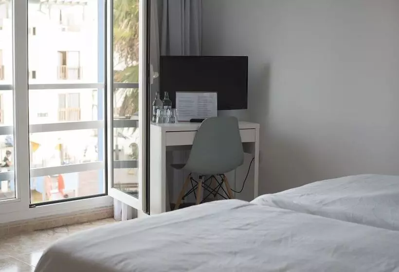 スタンダードルーム, Cotillo House