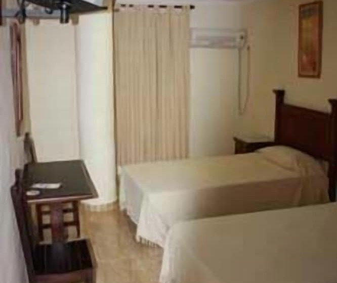 Четырехместный Номер Стандарт, Manantiales