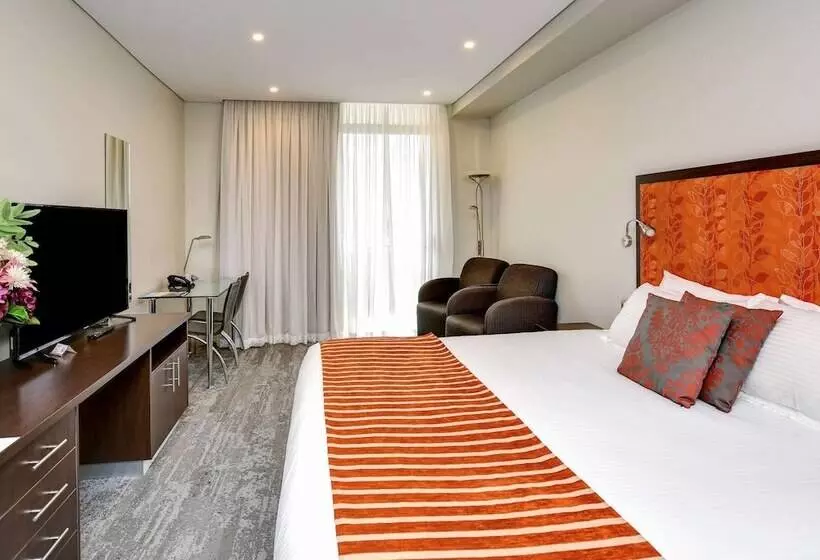 اتاق سوپریور با بالکن, Mercure Centro Port Macquarie