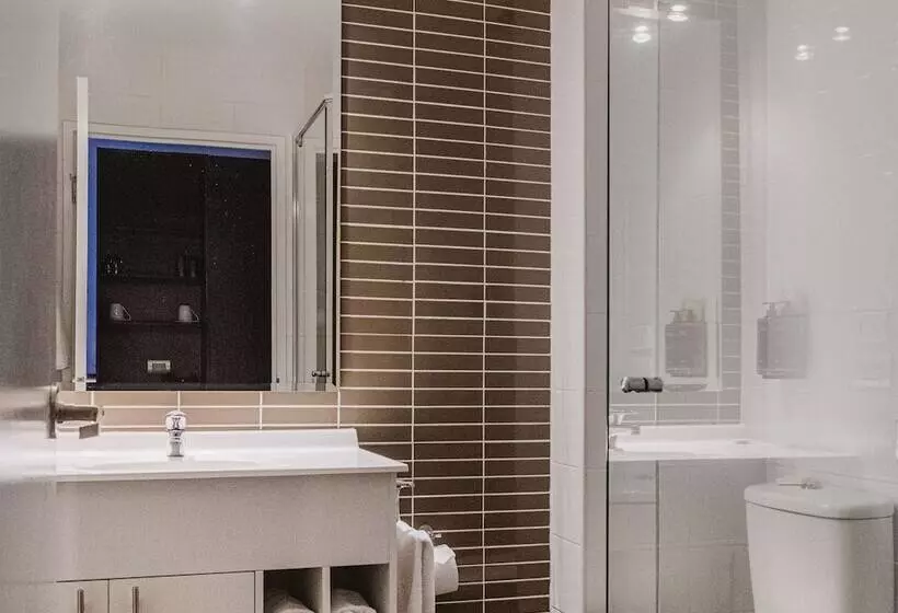 اتاق استاندارد با بالکن, Mercure Centro Port Macquarie
