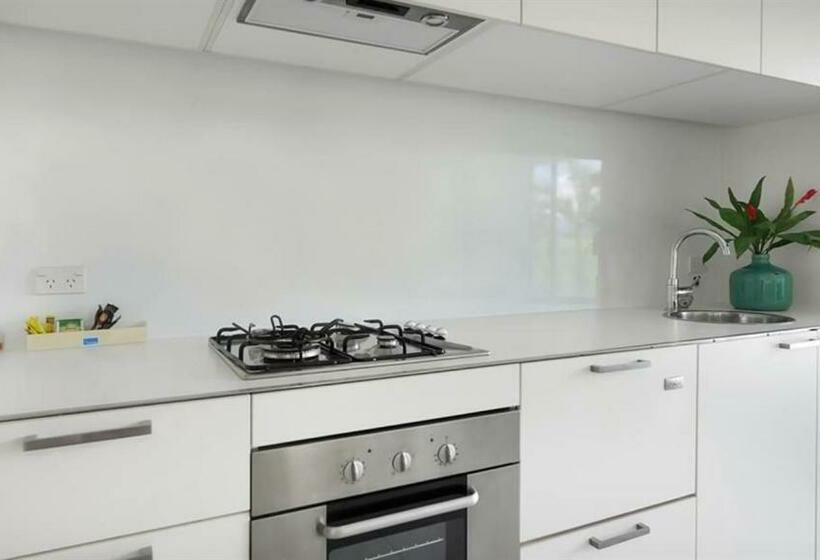 プールビューの3ベッドルームアパート, Pool Resort Port Douglas