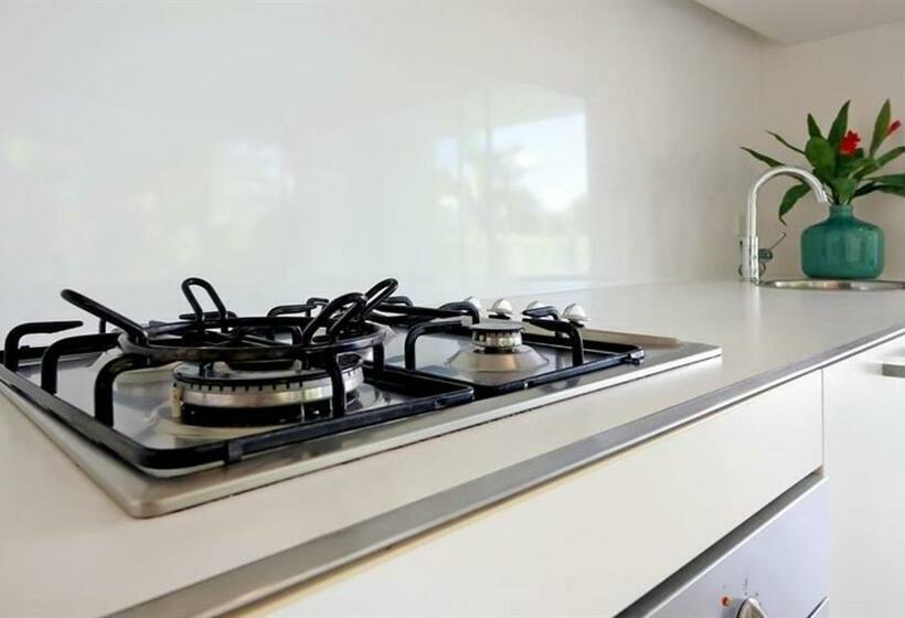 プールビューの3ベッドルームアパート, Pool Resort Port Douglas