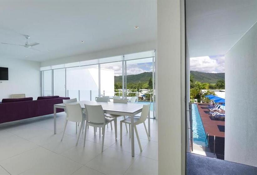 プールビューの3ベッドルームアパート, Pool Resort Port Douglas