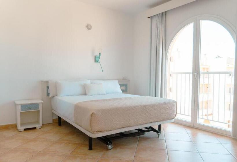 إستوديو قياسى مزودة بتراس, Rosamar Ibiza