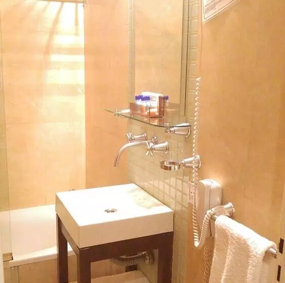 سوییت لوکس, Telmho Hotel Boutique